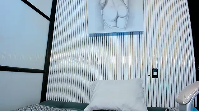 Snapshot of VenusColeman_ chatting on 02.17.26 VenusColeman online show from 02.17.26