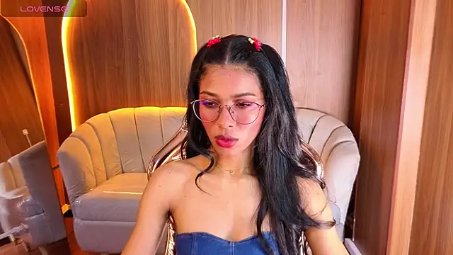 Alina b  online show from 04.16.26