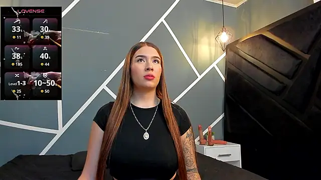 Hanna Becker  online show from 02.08.26