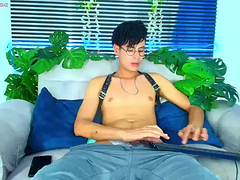 ThiiagoSaeenz online show from 03.11.26