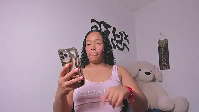 Nia13 online show from 02.24.26