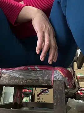 Snapshot of YANINA120 chatting on 02.25.26 YANINA120 online show from 02.25.26