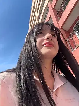 MiaTee online show from 05.24.26