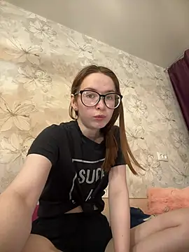 Snapshot of MalliSun chatting on 02.05.26 MalliSun online show from 02.05.26