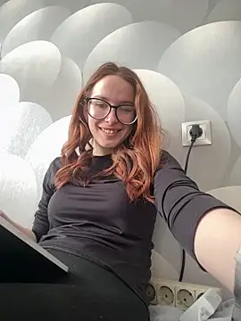 Snapshot of MalliSun chatting on 02.12.26 MalliSun online show from 02.12.26