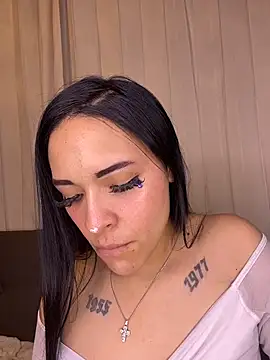 Snapshot of cristal__violetaa chatting on 02.03.26 cristal violetaa online show from 02.03.26