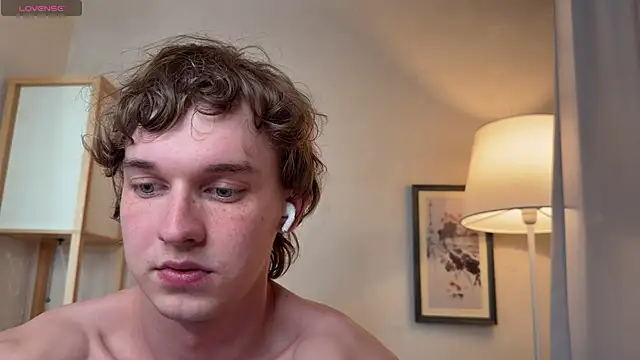 Friday gay dude online show from 04.04.26