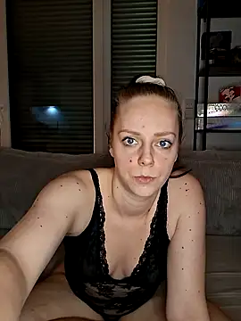 Snapshot of Larifari0406 chatting on 02.04.26 Larifari0406 online show from 02.04.26