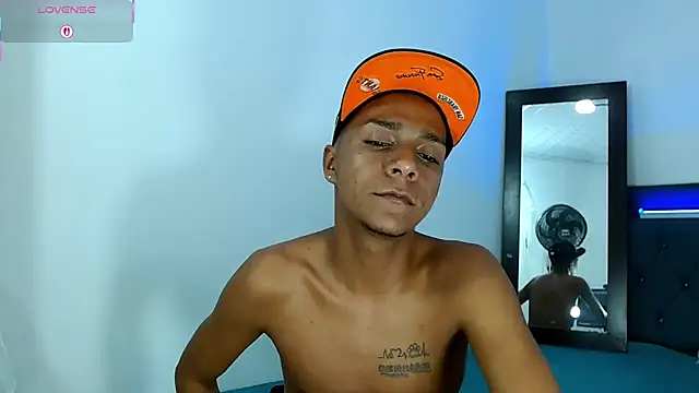 Snapshot of hotboyluxe chatting on 06.23.26 hotboyluxe online show from 06.23.26
