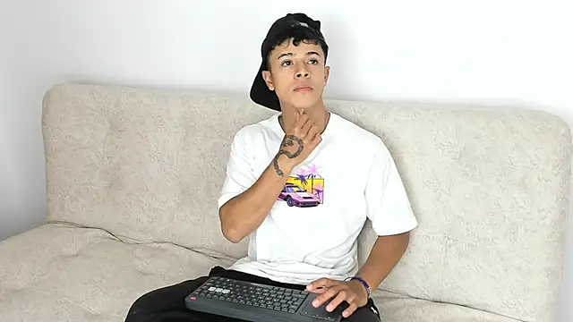  Alex Colton online show from 02.02.26