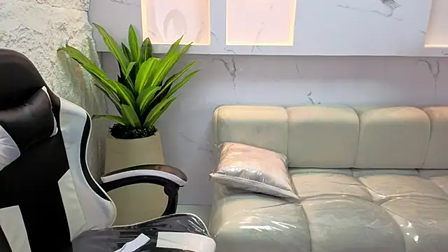 Snapshot of aurora_tp chatting on 02.18.26 aurora tp online show from 02.18.26