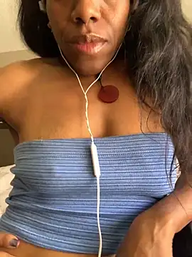 NatalieGainer goodies online show from 04.04.26