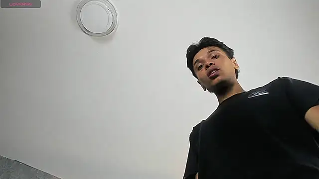 Alejandroo Montenegro online show from 06.09.26