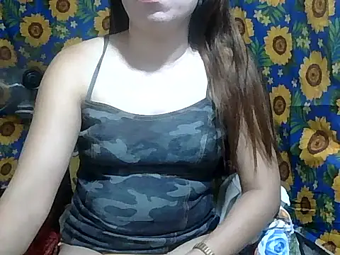 Snapshot of Sexy_HotPussy4u chatting on 04.15.26 Sexy HotPussy4u online show from 04.15.26