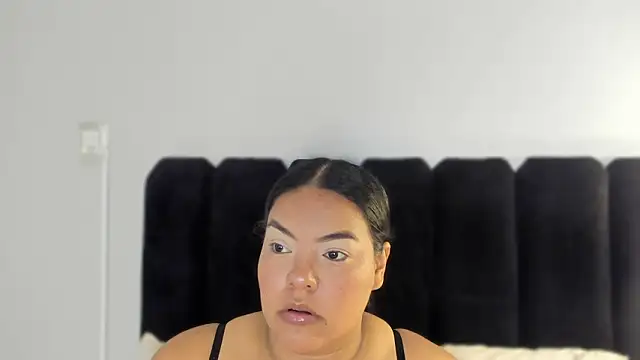 Snapshot of Amaranoir- chatting on 02.19.26 Amaranoir- online show from 02.19.26