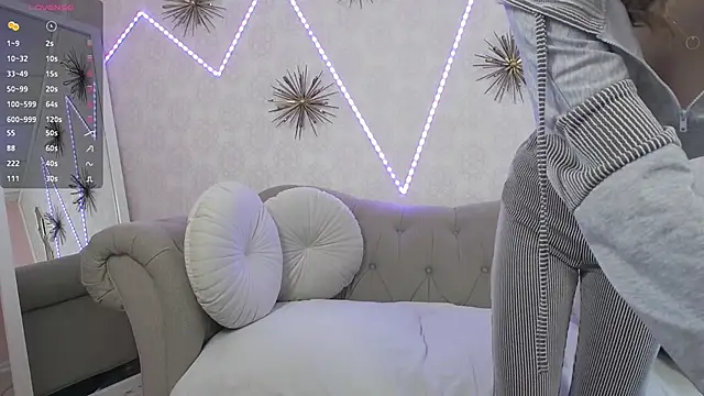 Snapshot of DreamyRosie chatting on 02.02.26 DreamyRosie online show from 02.02.26