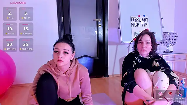 Snapshot of Peanaughty chatting on 02.28.26 Peanaughty online show from 02.28.26