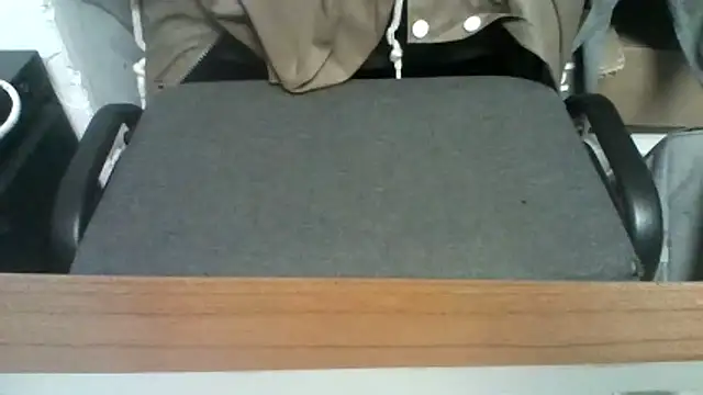 Snapshot of elegantblack chatting on 03.19.26 elegantblack online show from 03.19.26