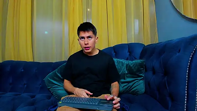 Aron pulse online show from 03.11.26