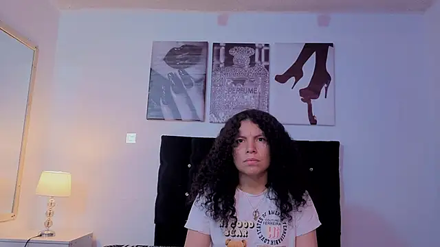 Snapshot of Zoe-yanin chatting on 02.21.26 Zoe-yanin online show from 02.21.26