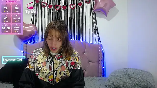 Snapshot of emily_cooper_pym chatting on 02.28.26 emily cooper pym online show from 02.28.26