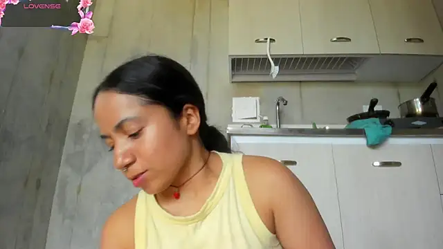 Snapshot of chiarafustox chatting on 04.07.26 chiarafustox online show from 04.07.26