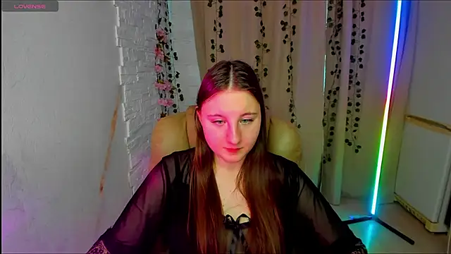 Snapshot of EvaxCharm chatting on 02.15.26 EvaxCharm online show from 02.15.26