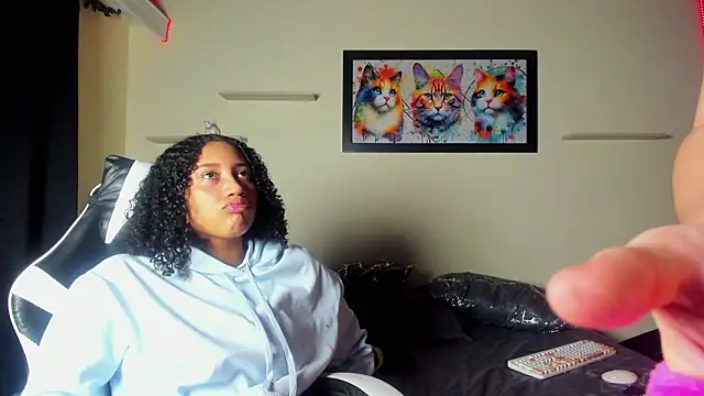 Snapshot of meredit_cris23 chatting on 02.07.26 meredit cris23 online show from 02.07.26