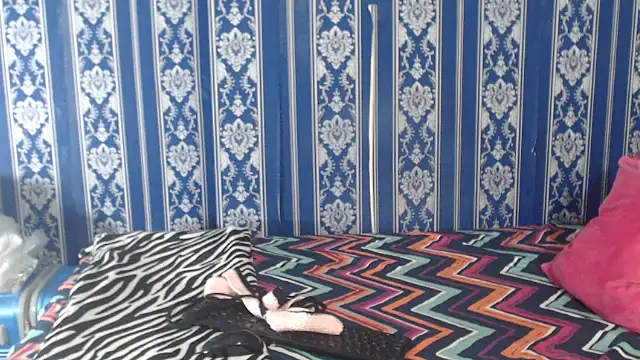 Snapshot of FlameZee chatting on 02.19.26 FlameZee online show from 02.19.26