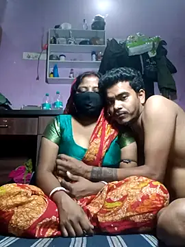 Snapshot of Fetish-Couple2 chatting on 03.02.26 Fetish-Couple2 online show from 03.02.26