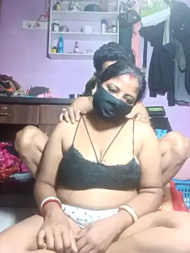 Snapshot of Fetish-Couple2 chatting on 03.09.26 Fetish-Couple2 online show from 03.09.26