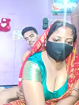 Snapshot of Fetish-Couple2 chatting on 03.15.26 Fetish-Couple2 online show from 03.15.26