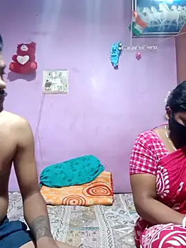 Snapshot of Fetish-Couple2 chatting on 03.18.26 Fetish-Couple2 online show from 03.18.26