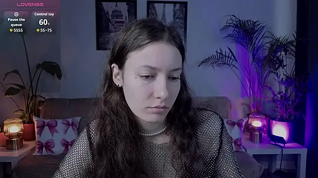 Snapshot of VioletaBloom chatting on 02.06.26 VioletaBloom online show from 02.06.26