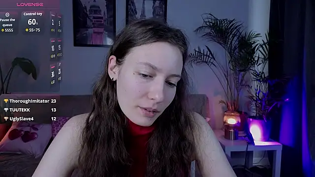 Snapshot of VioletaBloom chatting on 02.15.26 VioletaBloom online show from 02.15.26