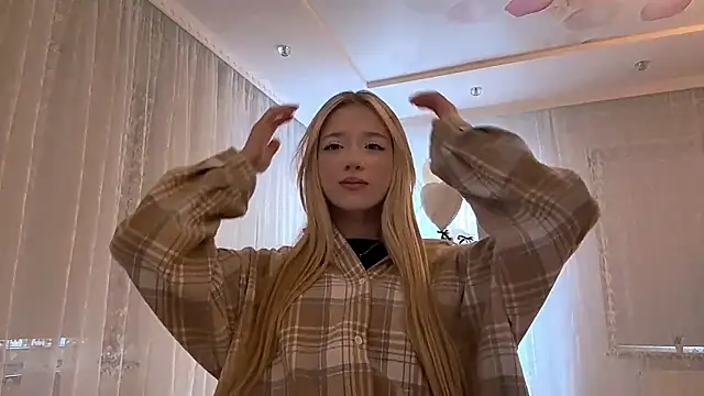 Snapshot of IvyArmbrister chatting on 02.11.26 IvyArmbrister online show from 02.11.26