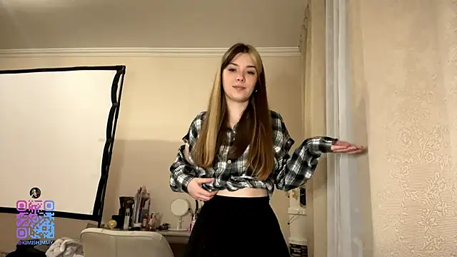 Kimi Luckman online show from 02.06.26