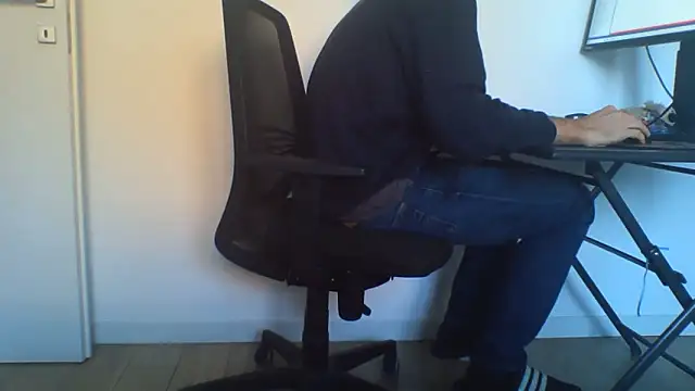 Snapshot of andre_italy chatting on 02.27.26 andre italy online show from 02.27.26