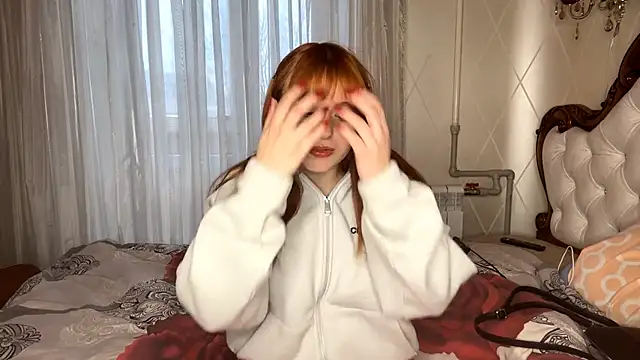 Snapshot of KatheyMichelfelder chatting on 02.24.26 KatheyMichelfelder online show from 02.24.26