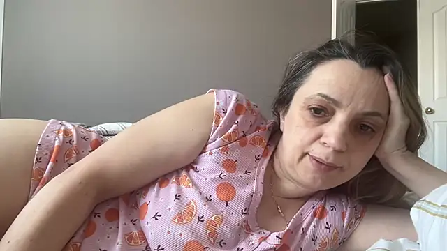 ShyFlameLive online show from 02.19.26