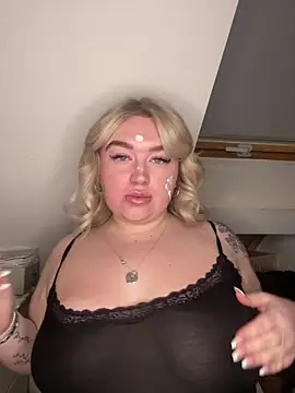 TwoWayT xx online show from 02.18.26