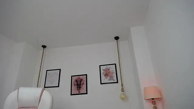 adhara 11 online show from 04.17.26