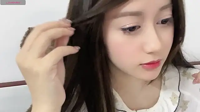 Snapshot of BaekKun chatting on 02.13.26 BaekKun online show from 02.13.26