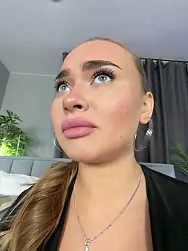 MonicaWestt online show from 05.24.26