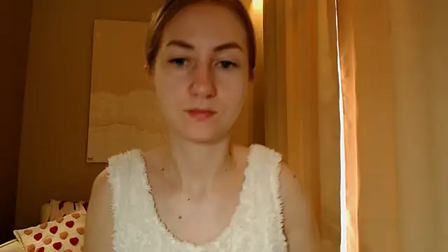 BluueSilk online show from 02.15.25