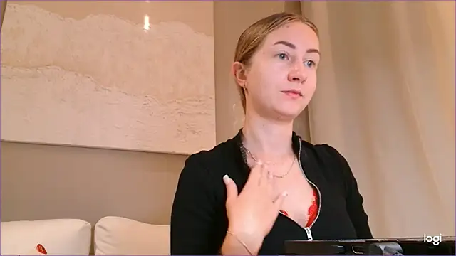 BluueSilk online show from 09.27.25