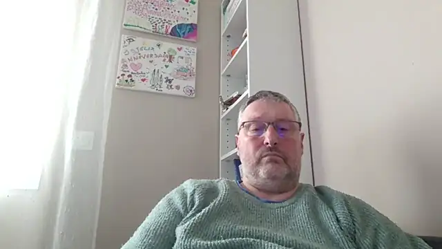 Snapshot of doudou310 chatting on 02.15.26 doudou310 online show from 02.15.26