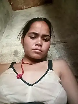 Snapshot of Sunali_Bendre chatting on 04.28.26 Sunali Bendre online show from 04.28.26