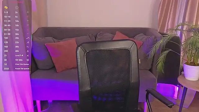 Snapshot of kimplusvibes chatting on 02.25.26 kimplusvibes online show from 02.25.26