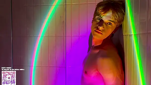 Snapshot of twl8vibe chatting on 02.08.26 twl8vibe online show from 02.08.26